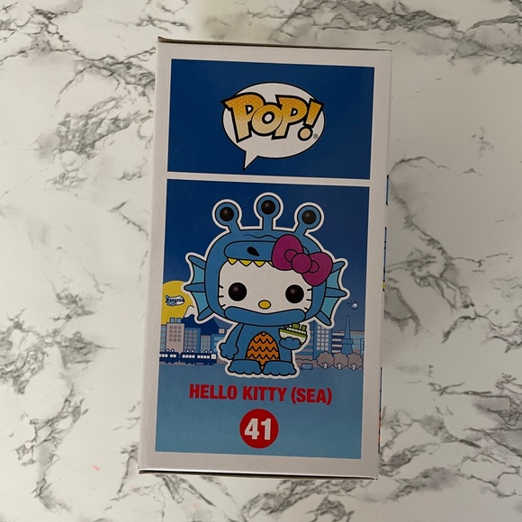 Hello Kitty Funko Pop 41 - Picture 2 of 8